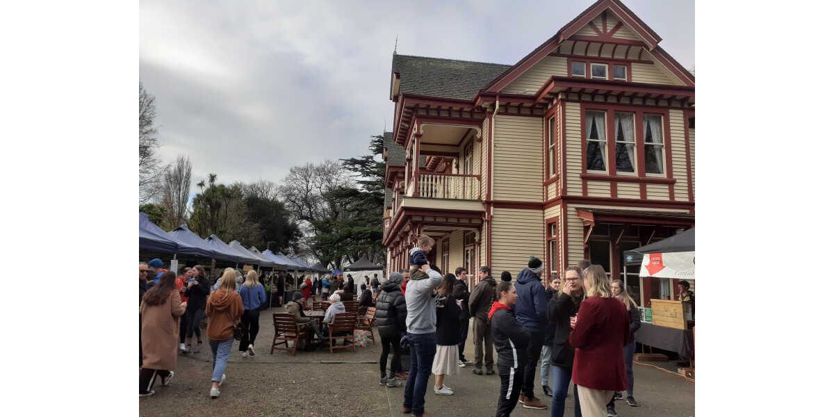 Farmers Market, Riccarton House and Bush | discoverywall.nz