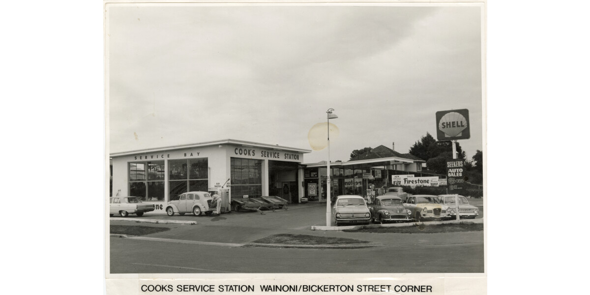 Cooks Service Station discoverywall.nz