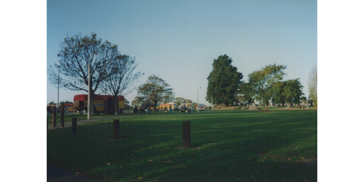 Circus at Bromley Park | discoverywall.nz