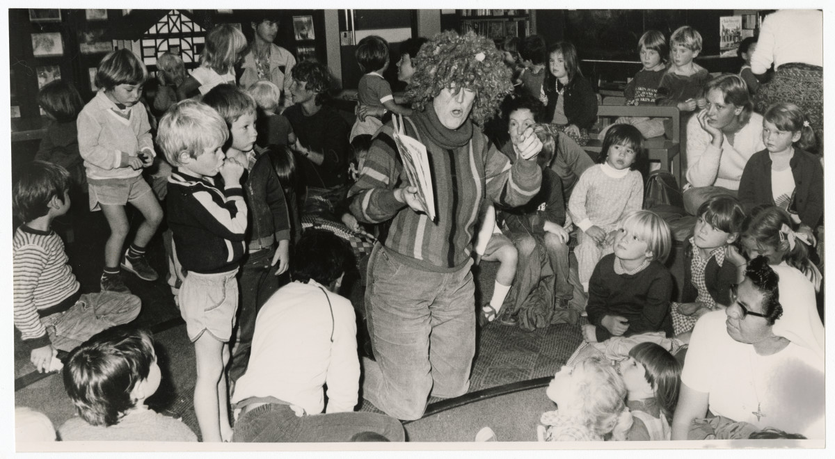 Margaret Mahy storytelling at the Christchurch Festival. 16 March 1984. Christchurch Star archive. In copyright. CCL-StarP-01129A