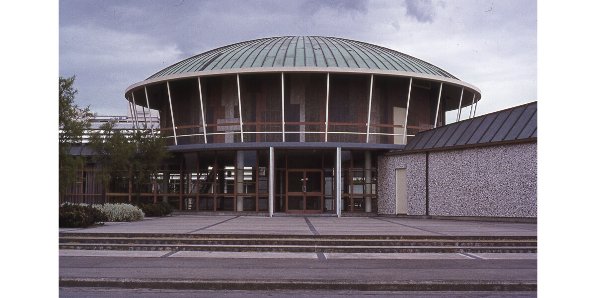 Mechanical engineering lecture building, University of Canterbury...