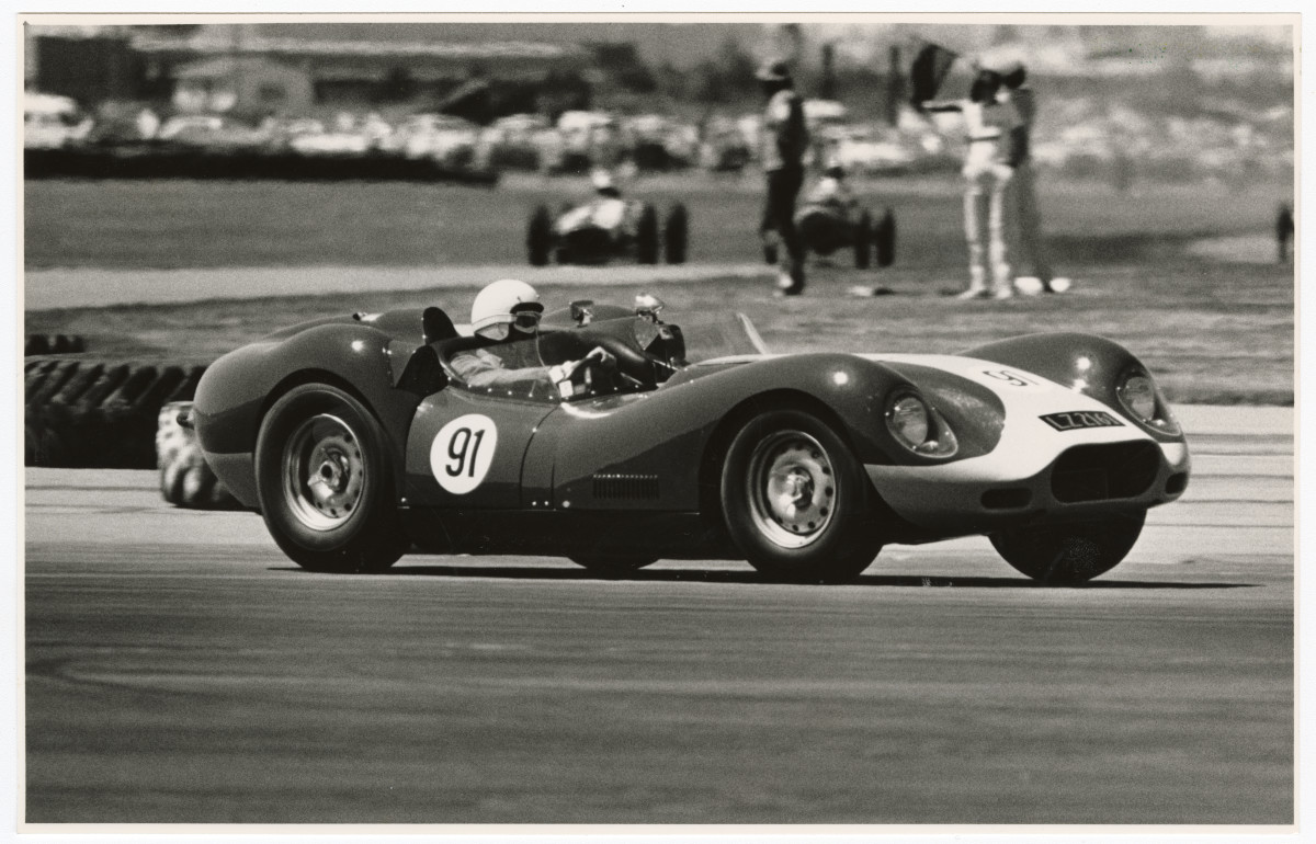 Norman Masters in a 1958 Jaguar Lister replica | discoverywall.nz