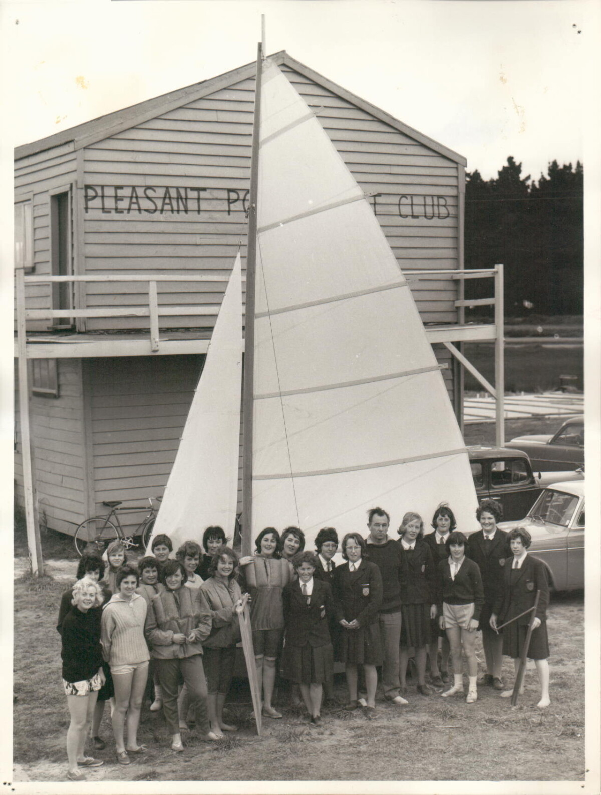 Avonside Girls' High School Yacht Club with Awataha