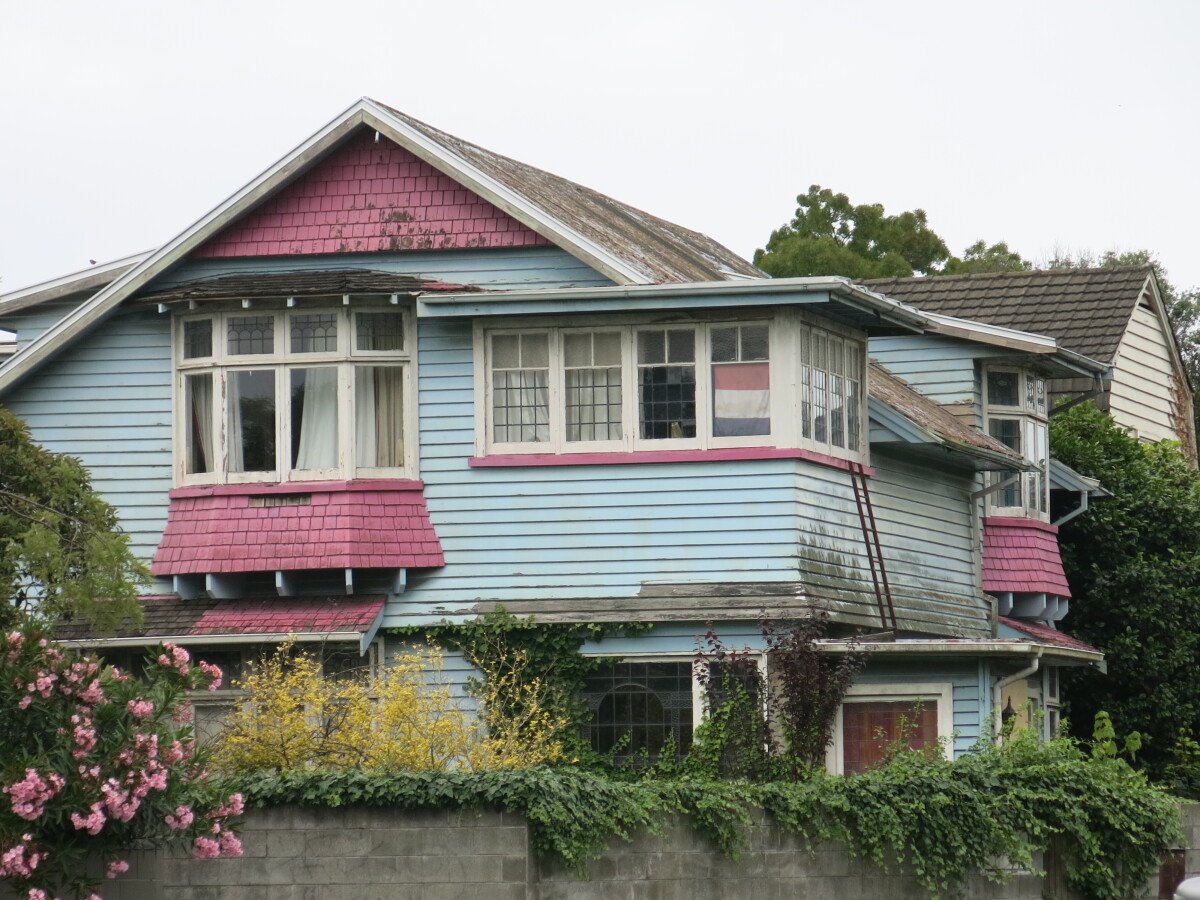 1 Bealey Avenue