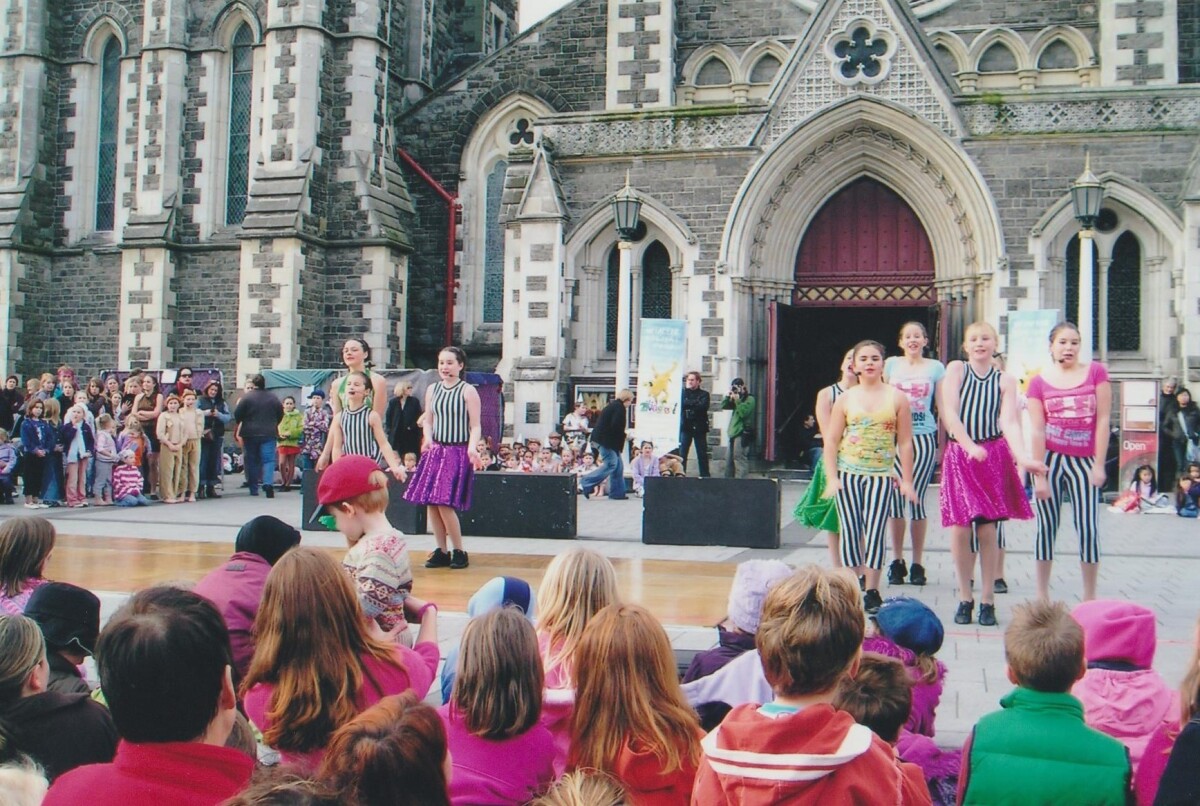 Showtime in Cathedral Square