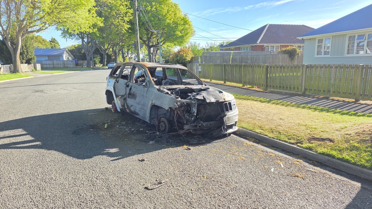 Burned out car on Emmett Street