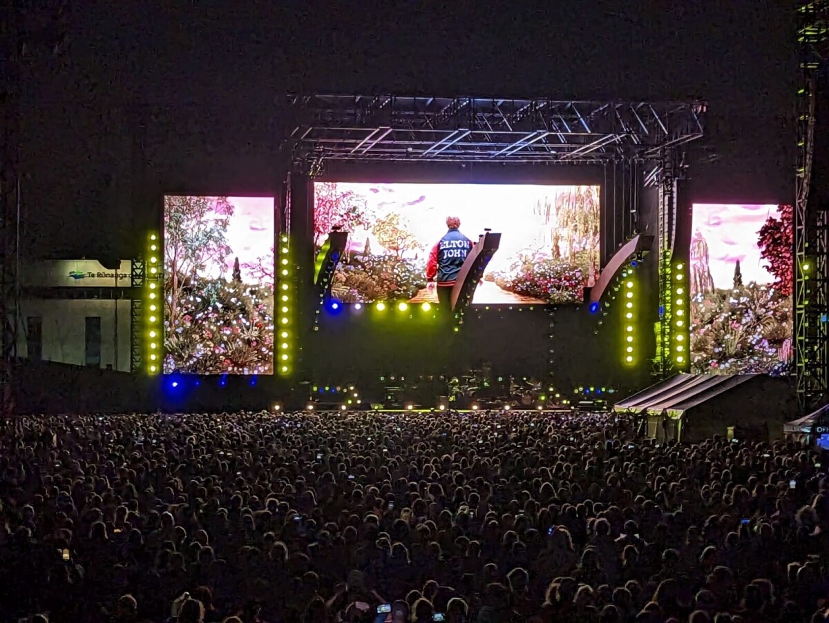 Elton John farewell tour