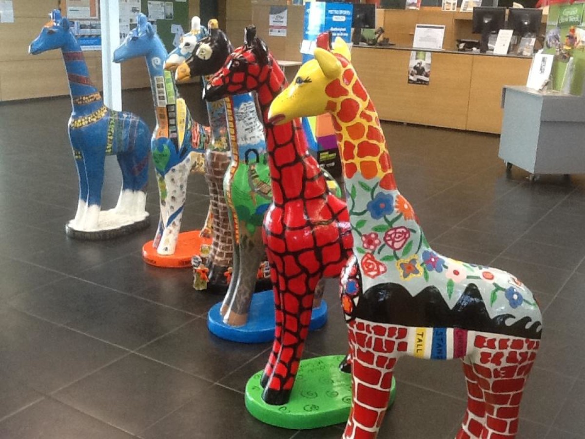 Christchurch Stands Tall giraffe | discoverywall.nz