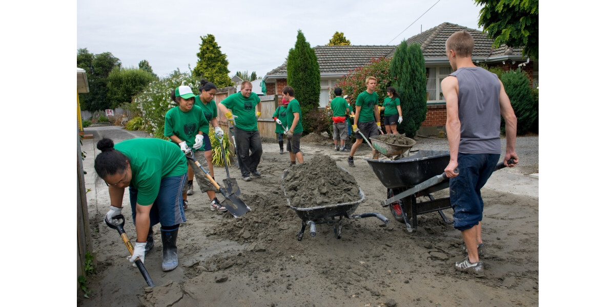 Student Volunteer Army | Discoverywall.nz