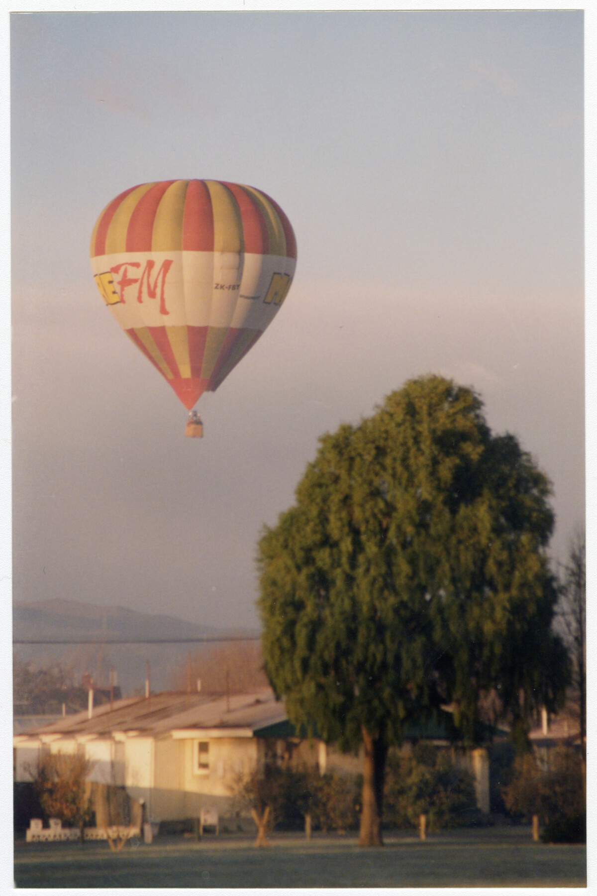 Winter Balloon Festival hareandhounds race discoverywall.nz