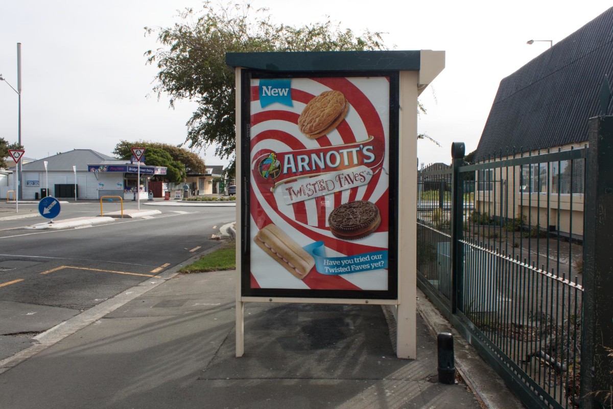 arnott-s-advertisement-at-a-bus-stop-in-south-new-brighton