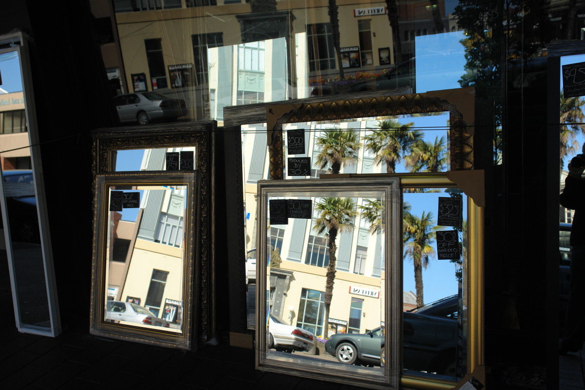 Mirror Reflections, High Street discoverywall.nz