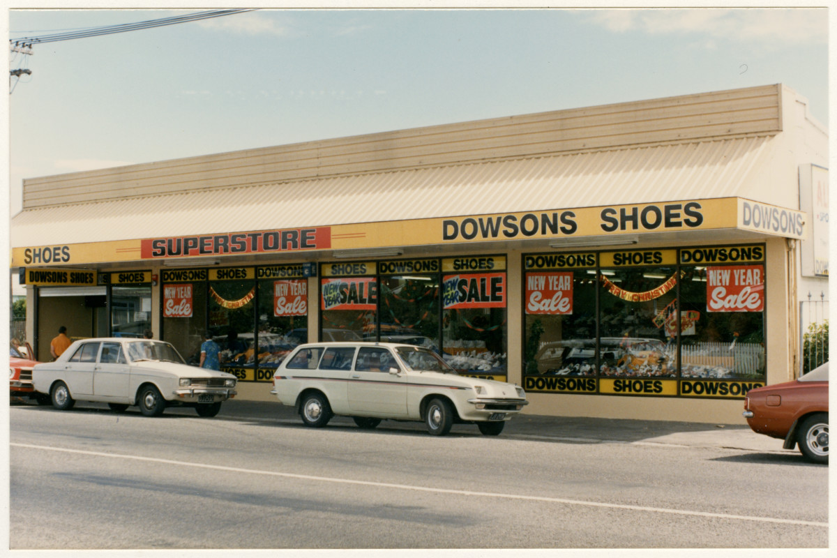 Superstore Dowsons Shoes on Ferry Road | discoverywall.nz